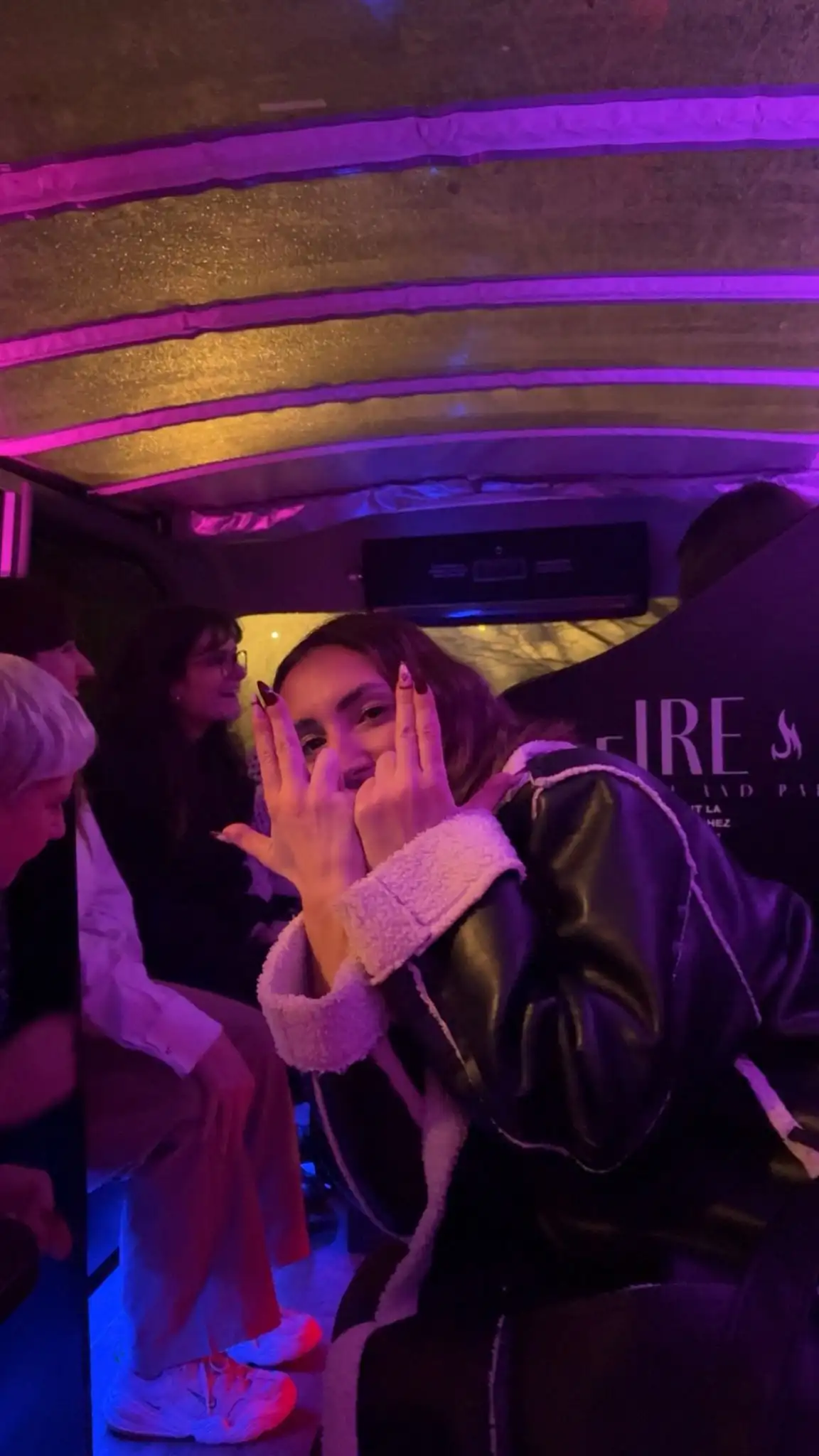 817251082-817182298-photo-2025-12-04-18-52-38