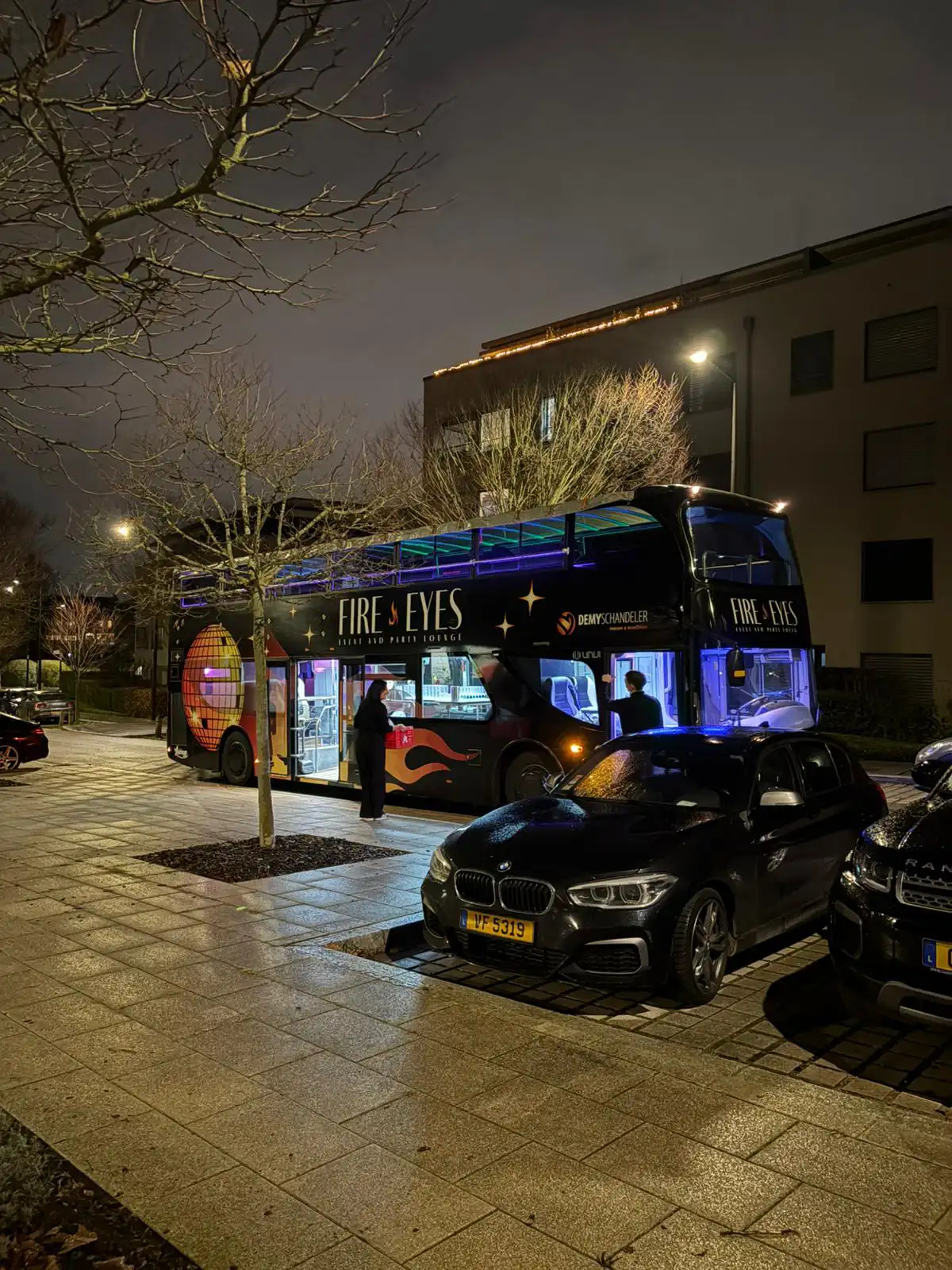 817251088-817182513-photo-2025-12-04-18-52-38-2