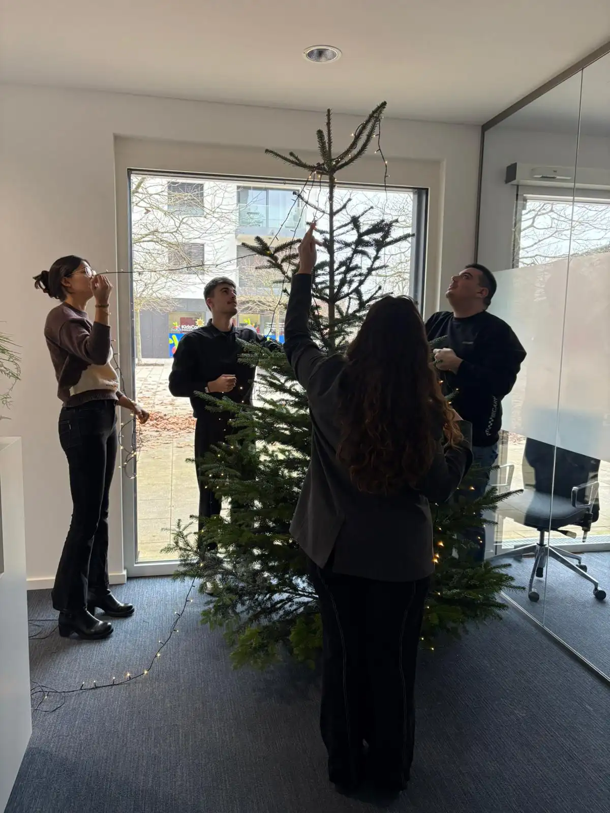 817251096-817183159-photo-2025-11-27-14-11-26