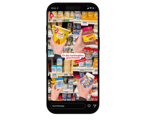 845375576-free_iphone_16_mockup_01