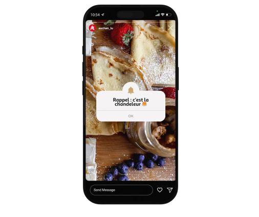 845375586-free_iphone_16_mockup_02