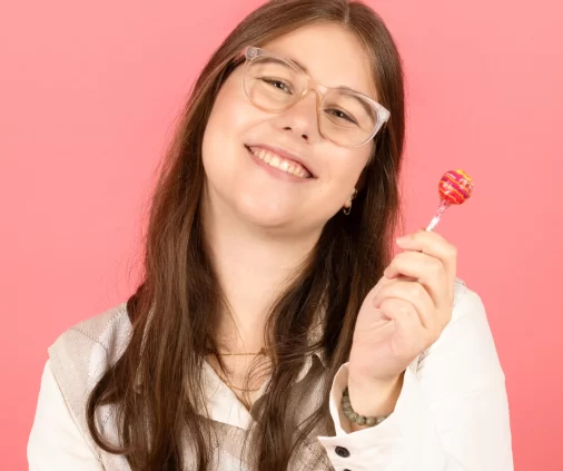 Portrait professionnel d'un membre de l'équipe Regie.lu réalisé par l'agence Wait: pour le manifesto de marque