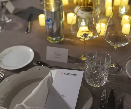 Slider_848315862-eurobank-19-03-26-9